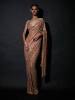 Soft Sparkling: the Art of Elegance and Charm